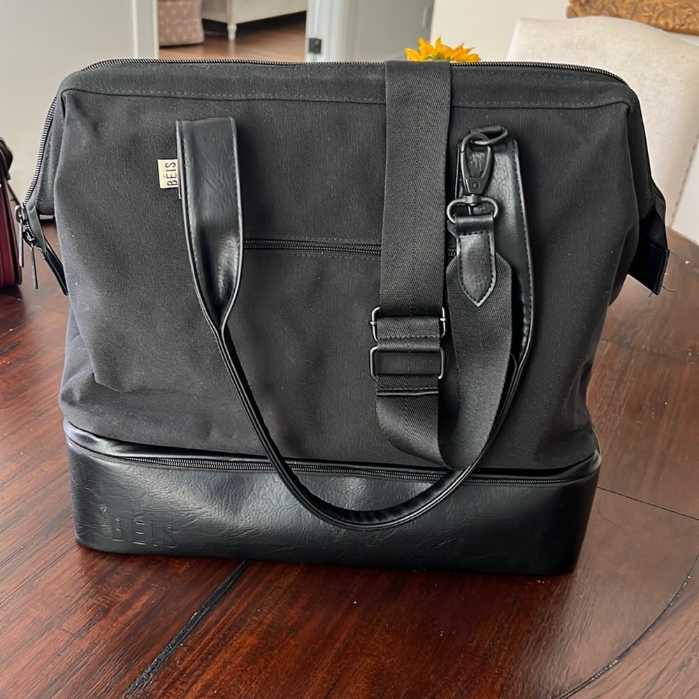 Beis convertible weekender travel bag